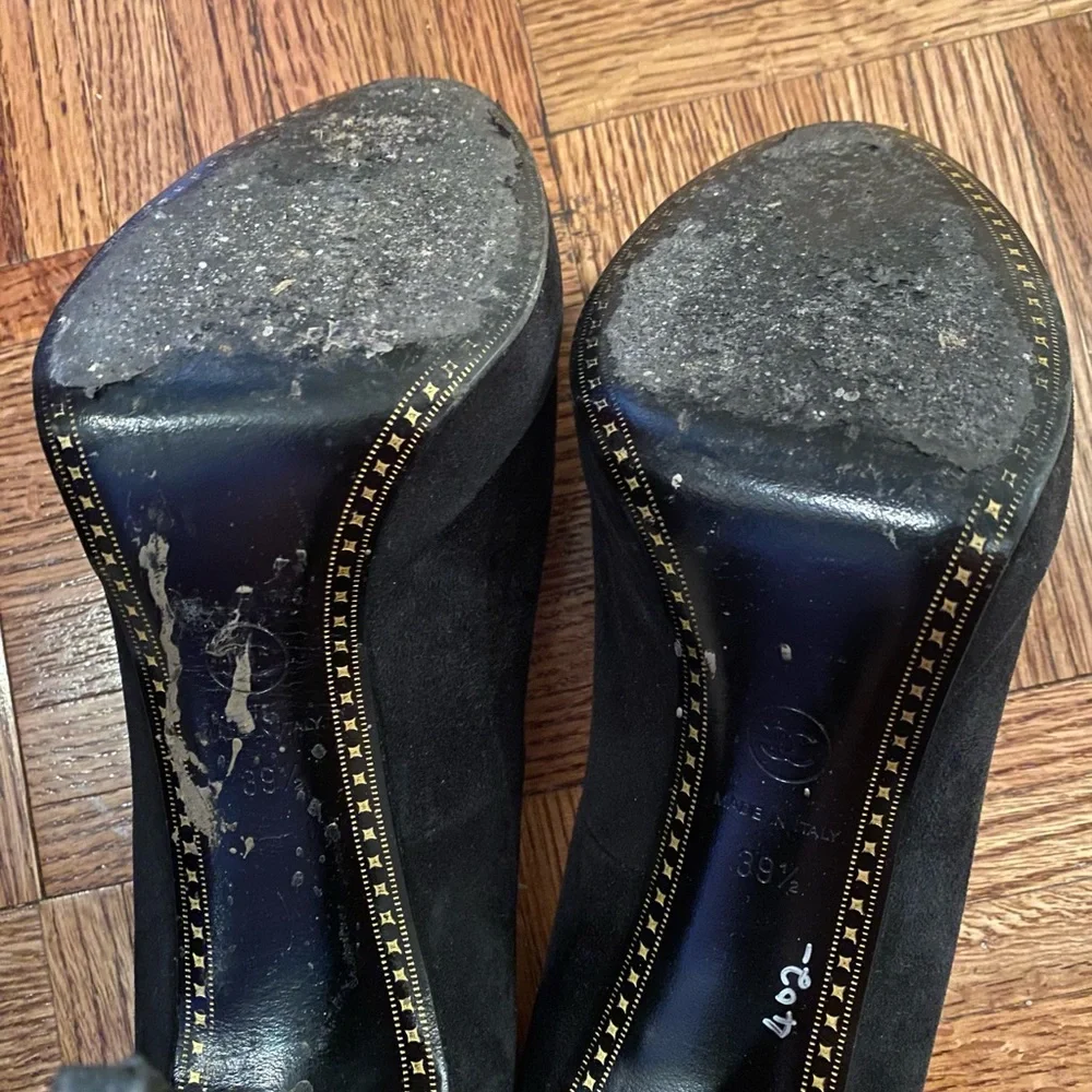 Chanel Black Suede Platform Pumps - Picture 6 of 6